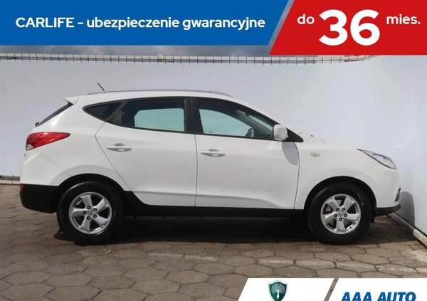 Hyundai ix35 cena 42000 przebieg: 143823, rok produkcji 2011 z Przecław małe 92